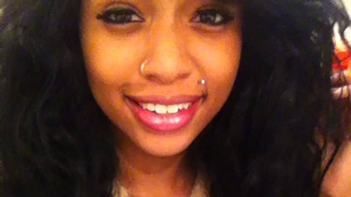 Close up of Alexis Murphy