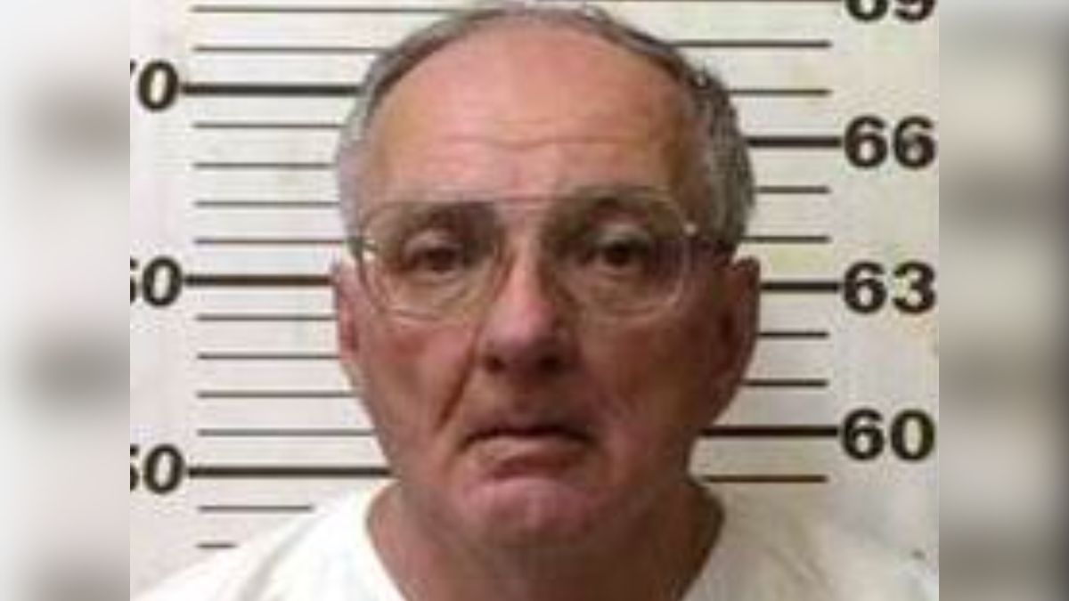 Howard-Hawk-Willis-Adam-Chrismer-Samantha-Leming-Who-The-Bleep-Did-I-Marry Howard Hawk Willis mugshot
