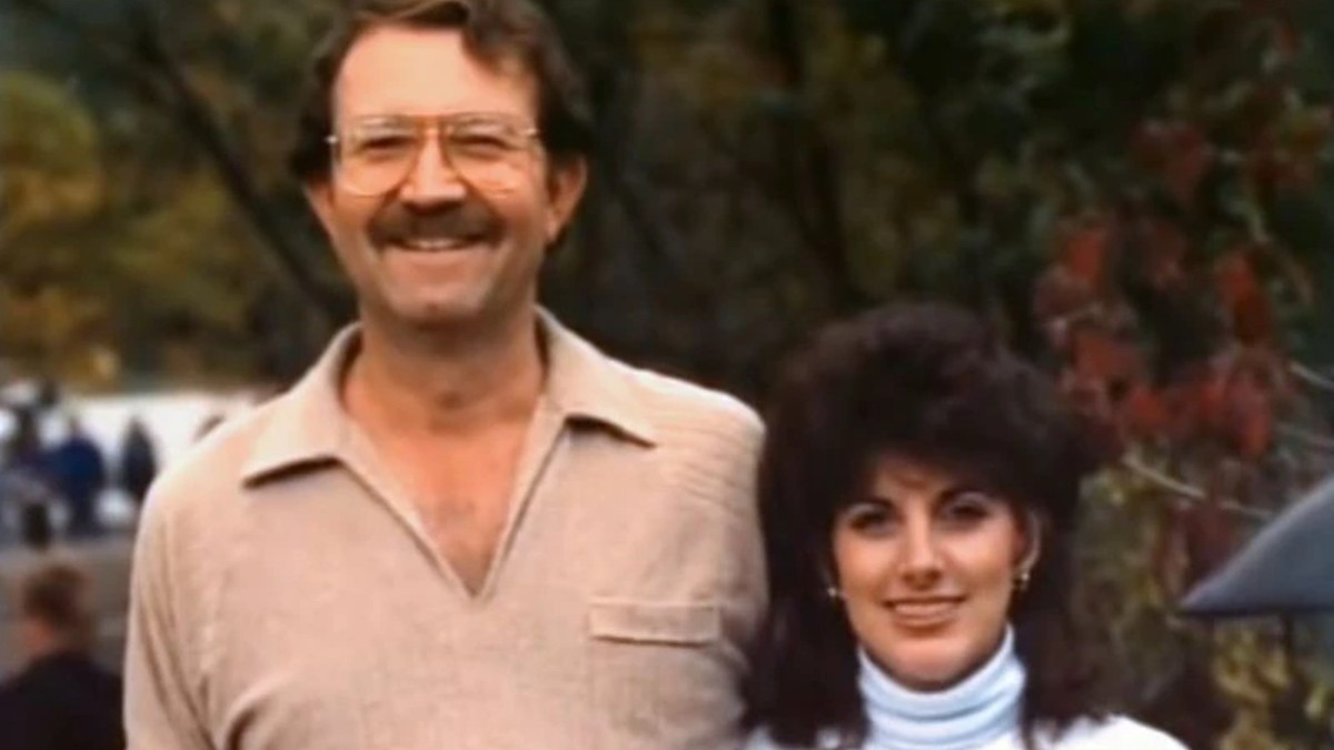 Melvin Ignatow and Brenda Schaffer