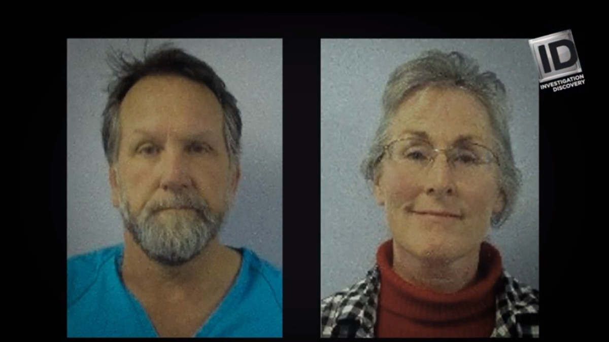 Mugshots of Torin and Rena Smith