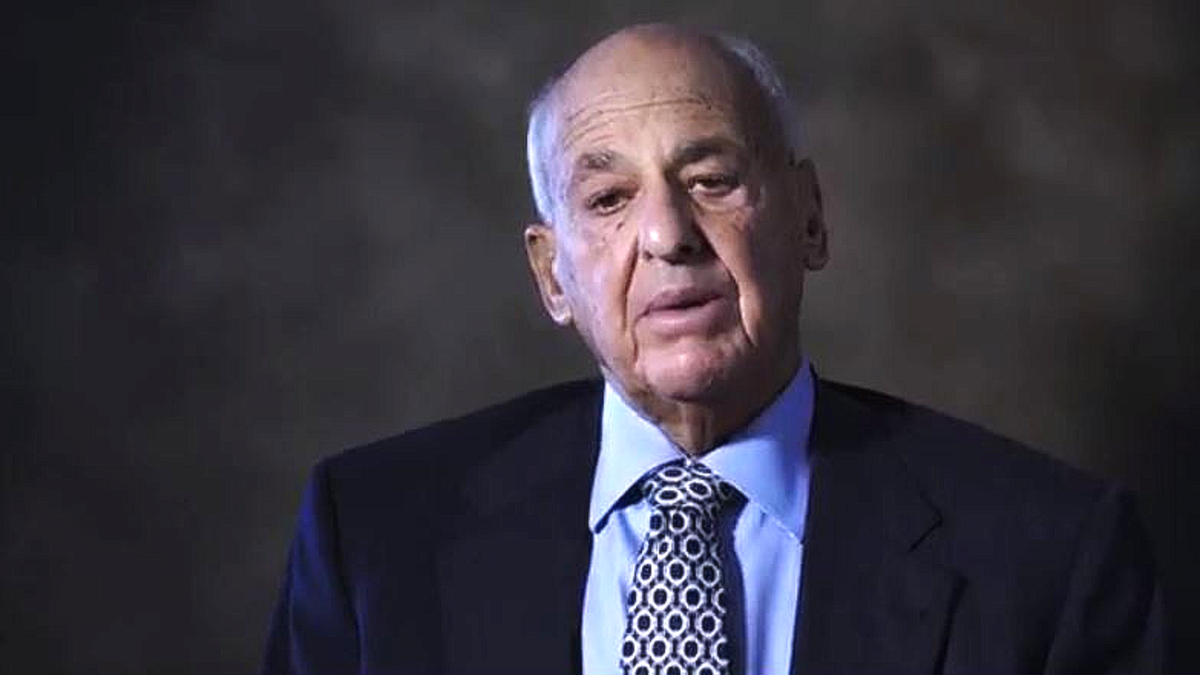 Dr. Cyril Wecht