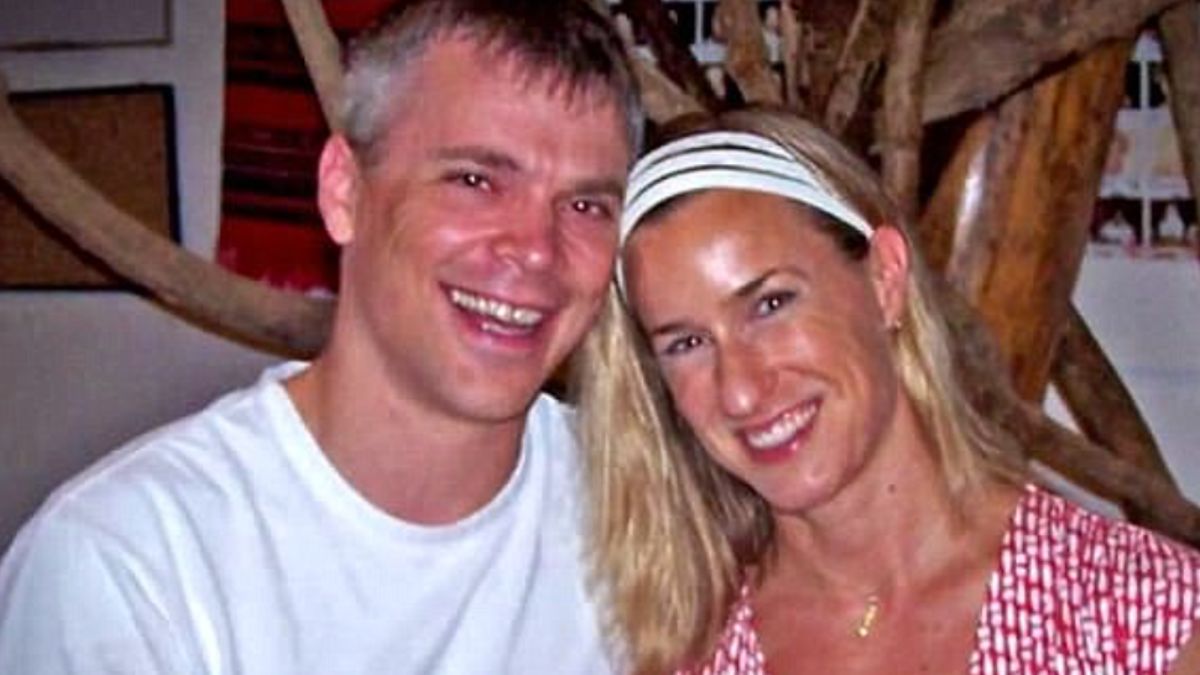 Diana Lovejoy hired her lover, Weldon McDavid Jr., to kill her