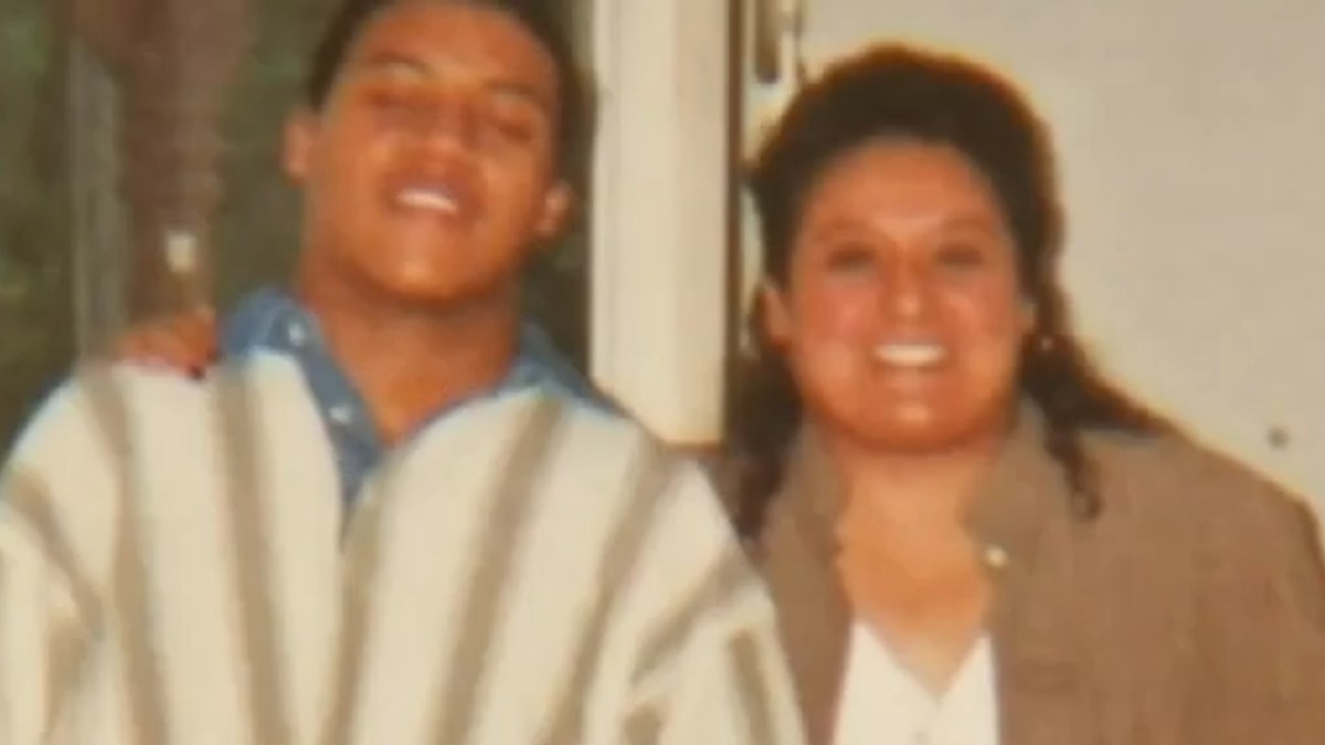 Alonzo Brooks smiling with a family member