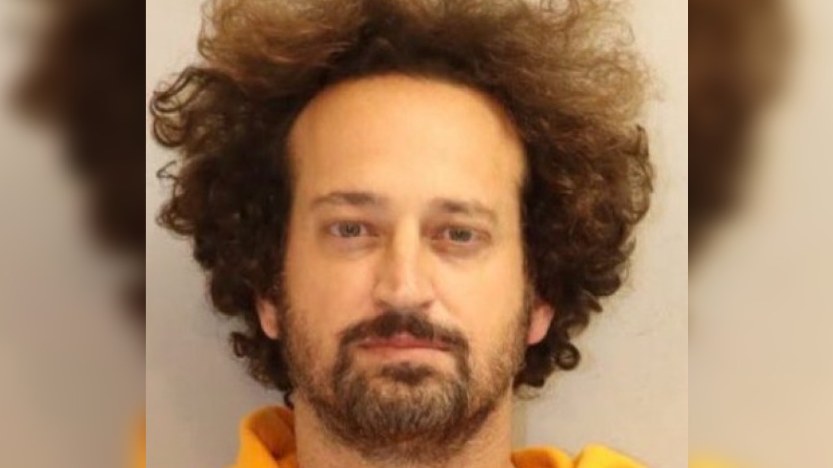 Mugshot of Charlie Adelson