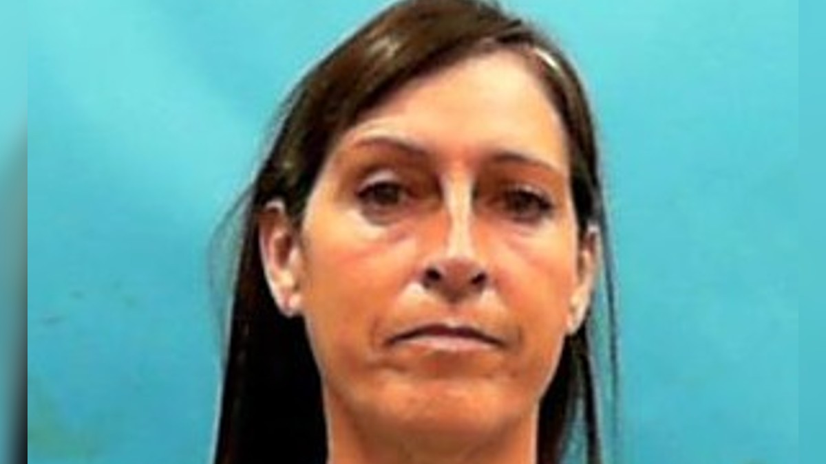 Deidre Hunt mugshot